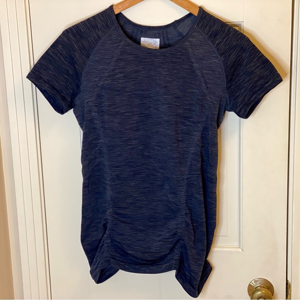 Form Fitting Athleta Top Size M